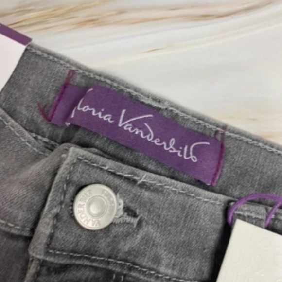 NWT Gloria Vanderbilt Amanda Classic Rise Tapered Leg Denim Jeans Women’s Size 6 - Picture 5 of 6